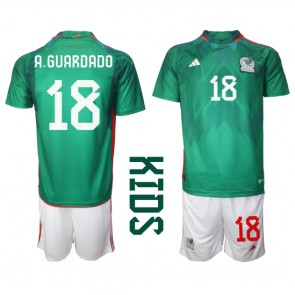 Mexico Andres Guardado #18 Replika Babytøj Hjemmebanesæt Børn VM 2022 Kortærmet (+ Korte bukser)